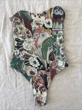 Novella Royale Floral body suit